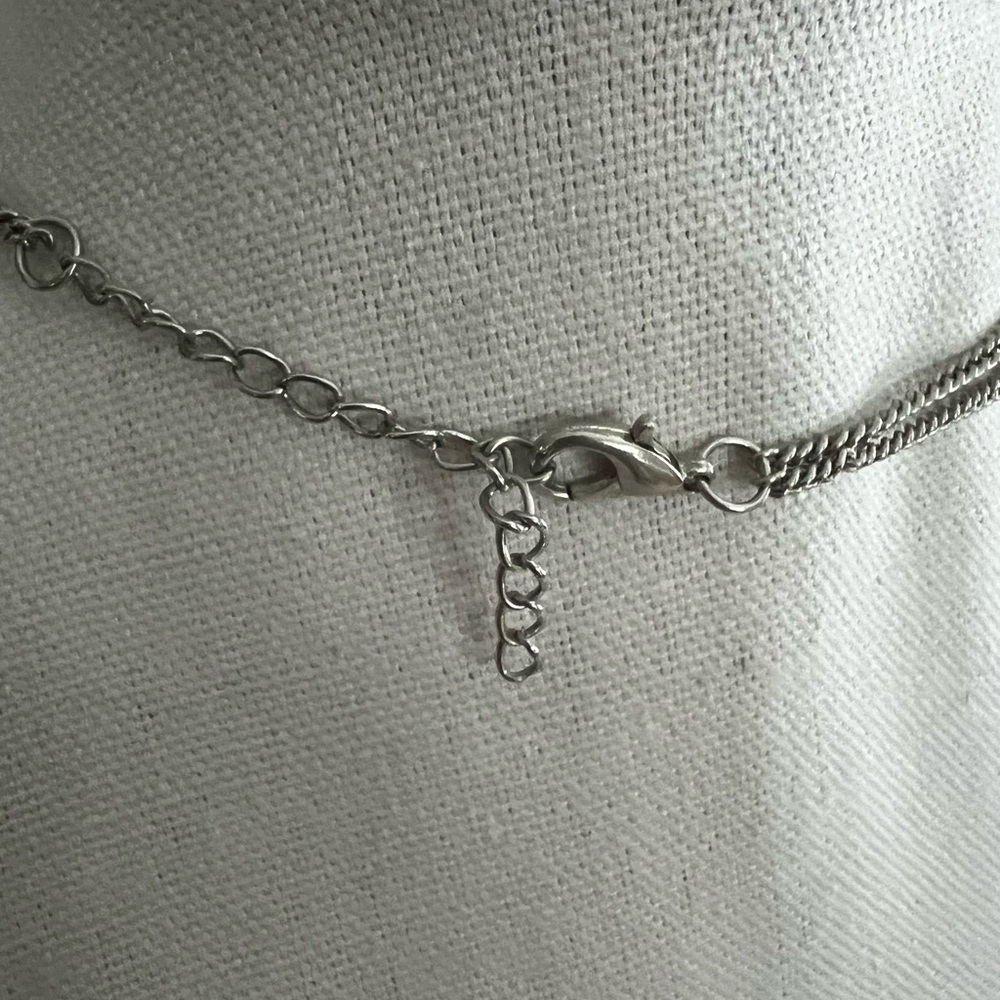 Silver Interlocking Ring Statement Necklace Chunk… - image 4